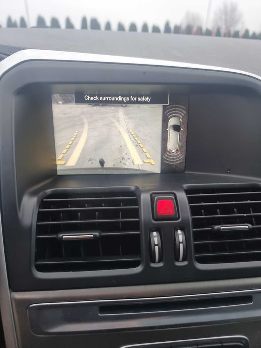 VOLVO XC60 D5 Awd  Xenon / Piele / Navigatie / Automata