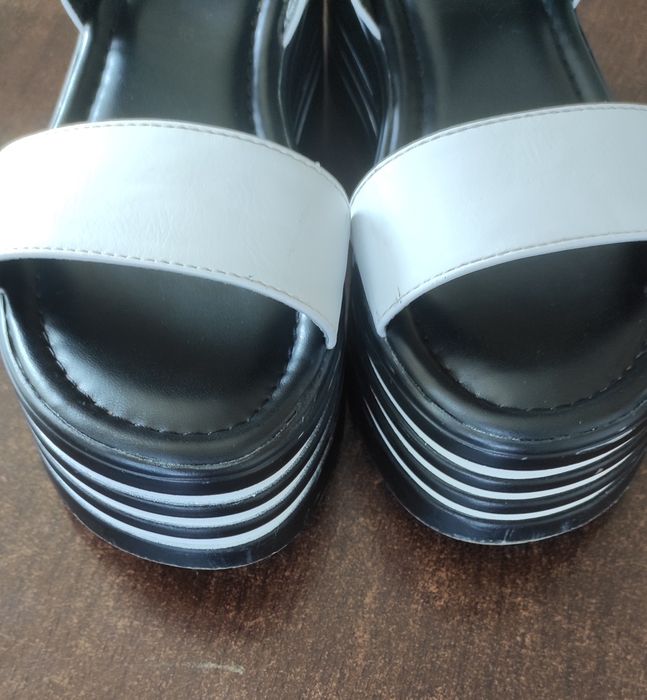 Sandale marime 36
