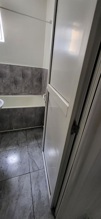 Vând apartament 2 camere, Etaj 1, Bumbești-Jiu