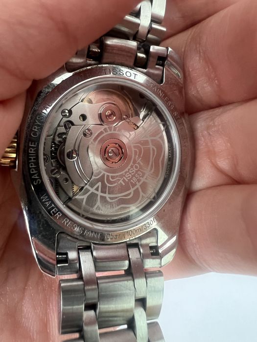 Продам часы Tissot