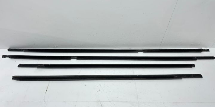 Set ornamente usi Mercedes-Benz E-Class W212