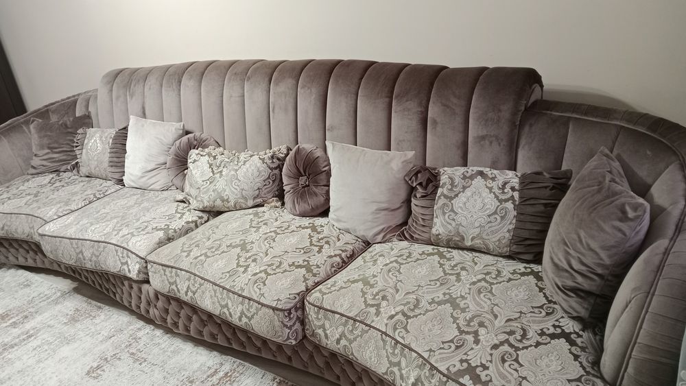 Продам диван "Венера"