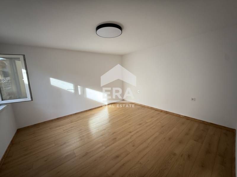 Продава се Двустаен апартамент в Варна, Виница - 61 кв.м за 1045 €/кв.м - Снимка #5