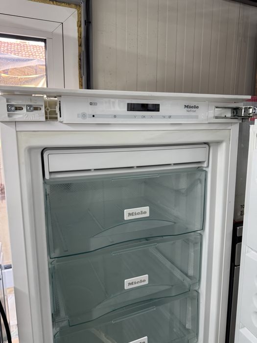 Miele фризер А+++ за вграждане мострен Germany ГАРАНЦИЯ