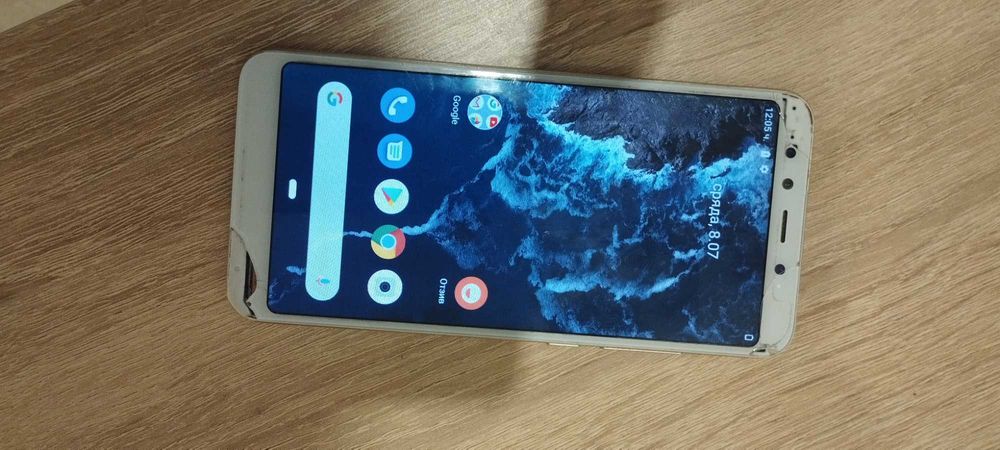 Телефон Xiaomi Mi A2