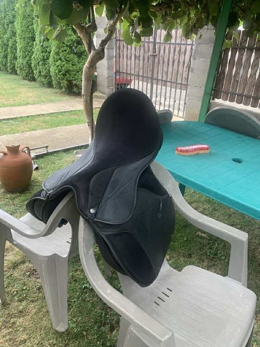 Седло за кон  Griffin - 17,5 инча