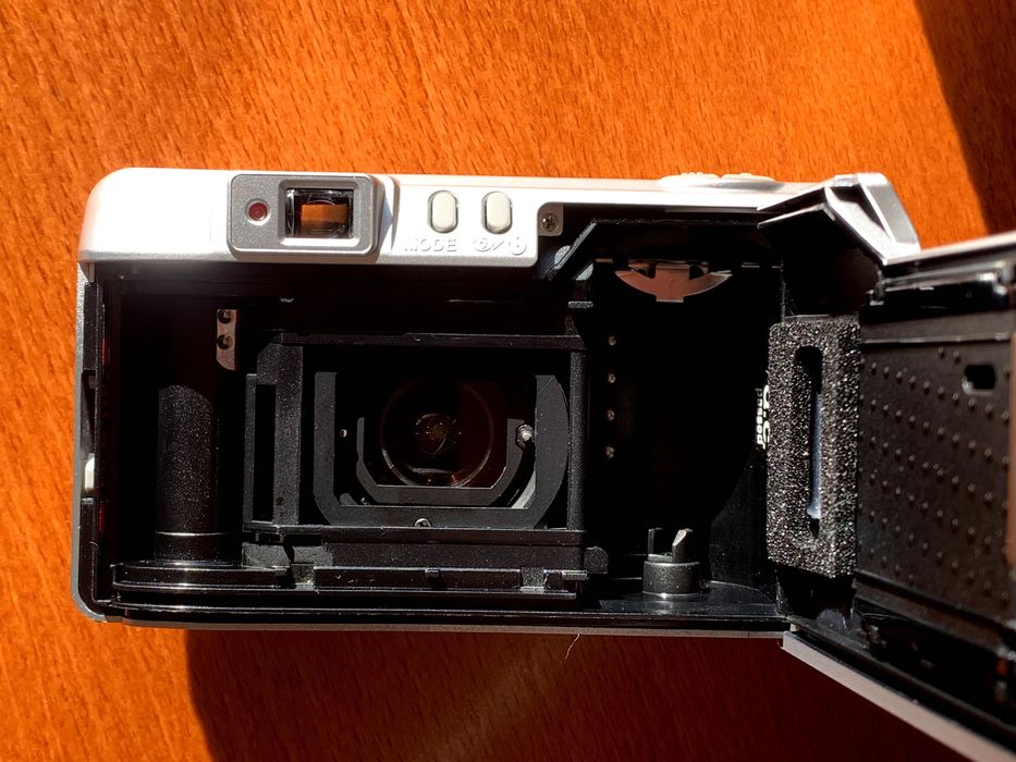 Чисто нов! Лентов Фотоапарт Skina Zoom 60 Wide