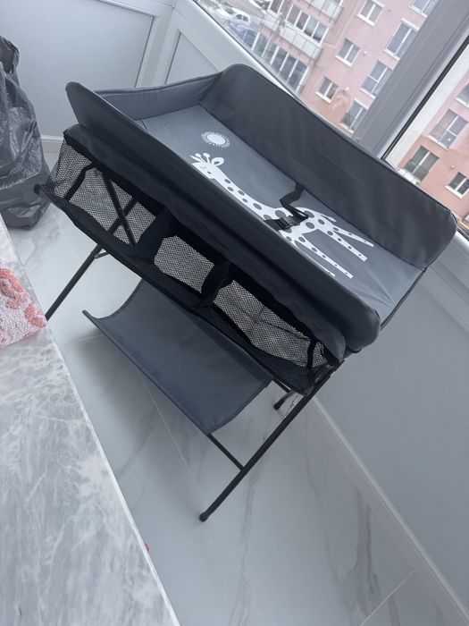 Masă pliabila de infasat