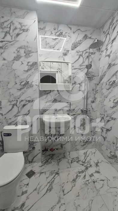 Продава се Двустаен апартамент в Горна Оряховица - 63 кв.м за 3 €/кв.м - Снимка #4