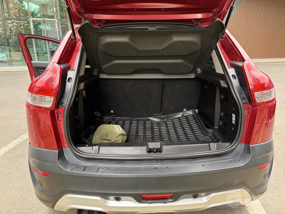 Lada XRay Cross 2019