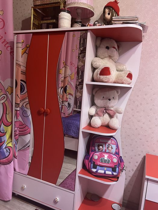 Продам детскую мебель