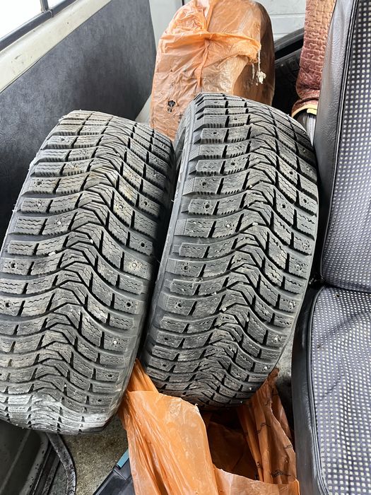 Продам резину R17 225/45