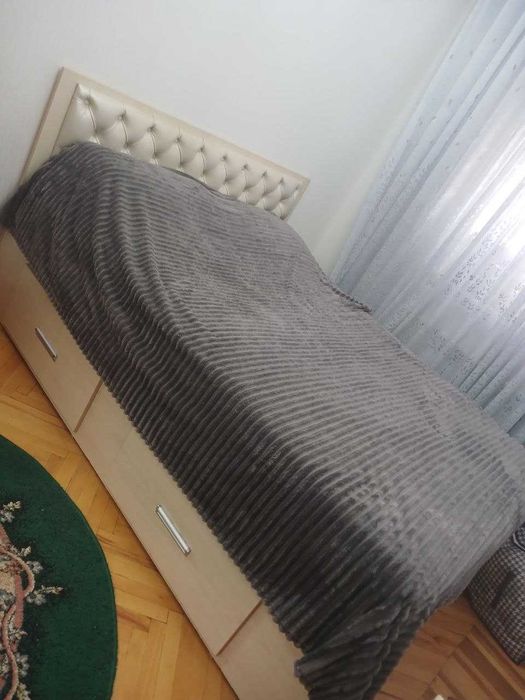 Продается кровать с ортопедическим матрасом 160*200 б/у