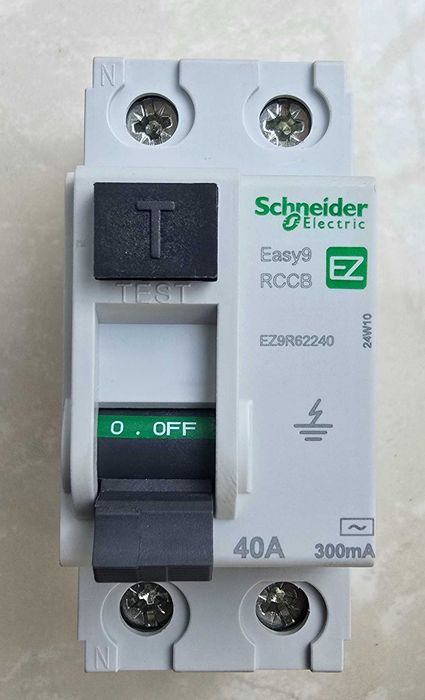 Дефектнотокова защита Schneider Electric 2P Easy 9