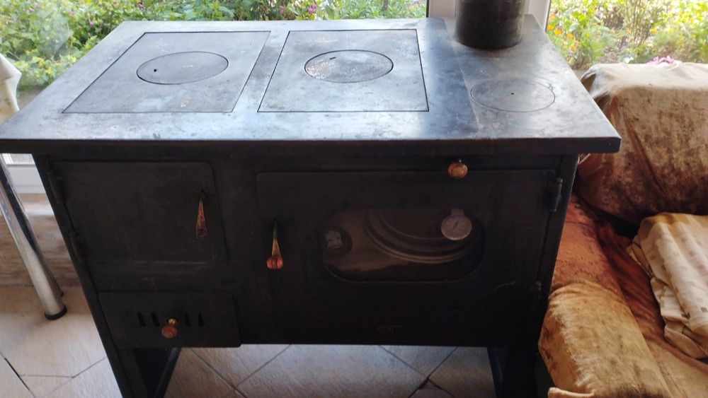 Готварска печка на дърва с фурна, ПРИТИ