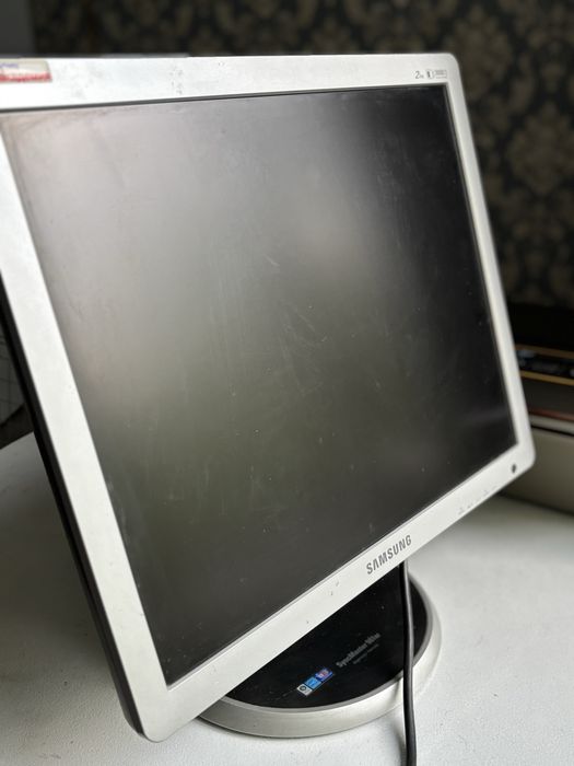 Монитор Samsung SyncMaster 961BF | 19 дюймов | СРОЧНО