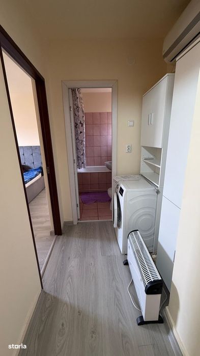 Apartament cu 3 camere decomandate, complet renovat,ultracentral Carei