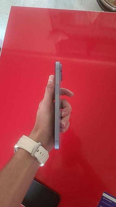 Продается Iphone 14+