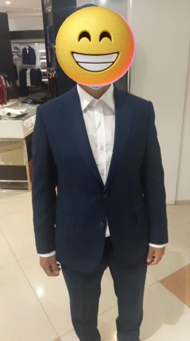 Продается мужской костюм 48 размер