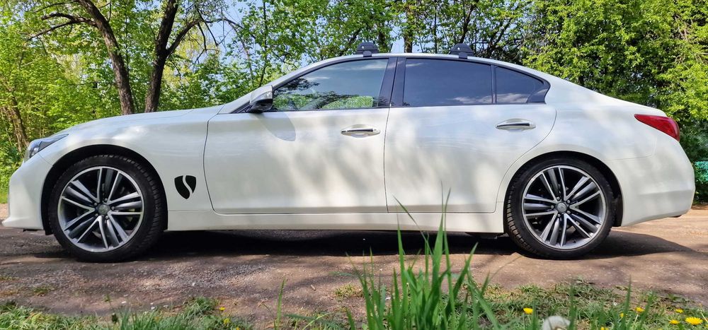 Infiniti Q50 2.0T