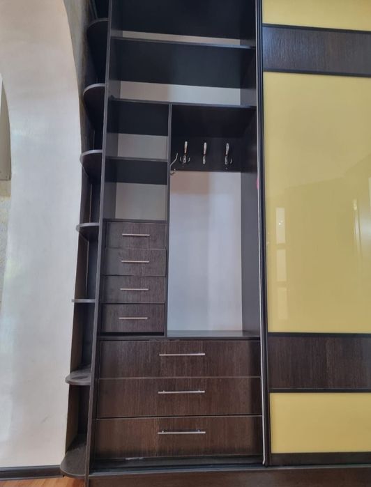 Шкаф купе двухдверный