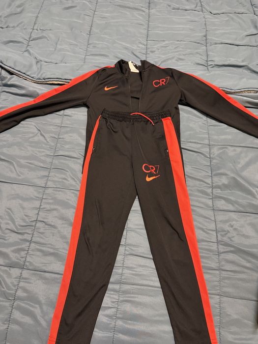 Nike-оригинален детски екип