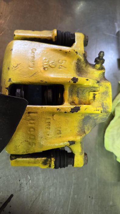 Шенкели, лагери и дискове с накладки голф 3тди