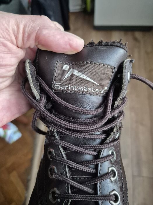 Зимни обувки от естествена кожа подходящи и за планина високи