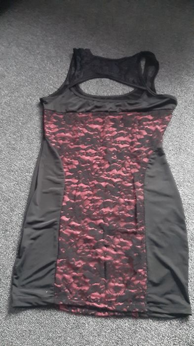 Продам облегающие платья