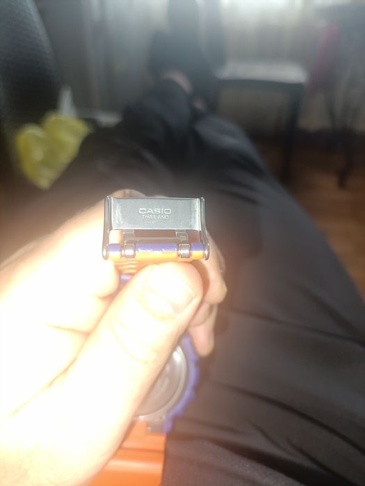 Продам часы Casio G-SHOCK GA-100L