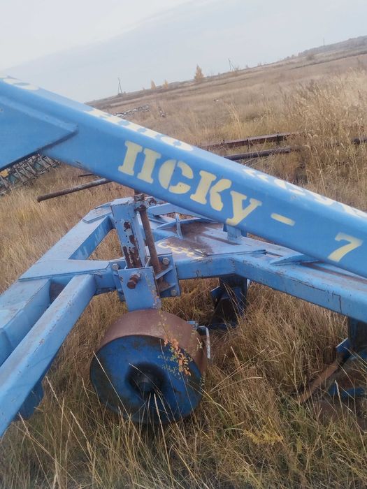 Продам плуг Пксу  7 в идеальном состоянии.