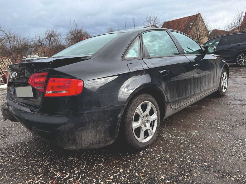 Audi A4 B8 2012 Avariat