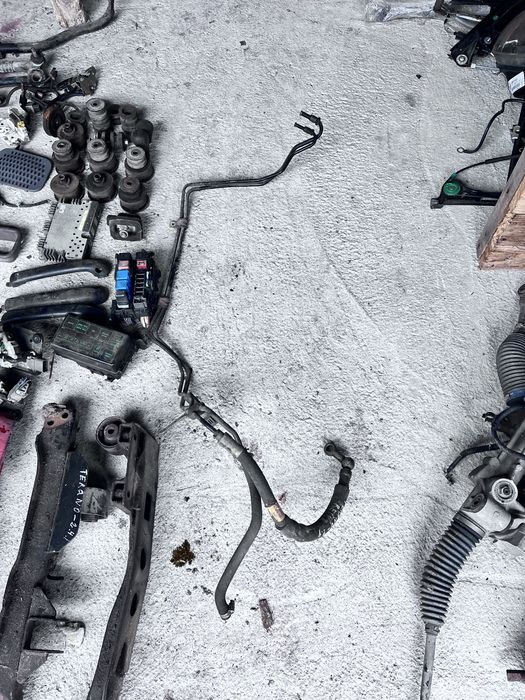 Части за nissan terrano 2.4i нисан терано 2