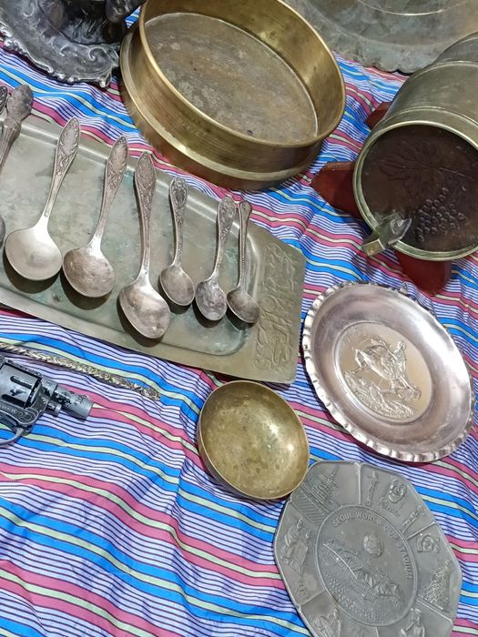 Antikvar buyumlar hammasi optom sotiladi