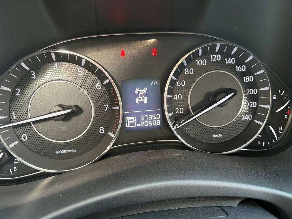 Nissan Patrol 2018, 33 000 Пробег, Свежайшая машина, в подземке стояла