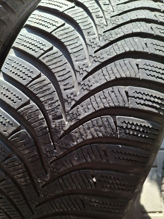 4 Anvelope de iarnă  205 55 r16 Hankook