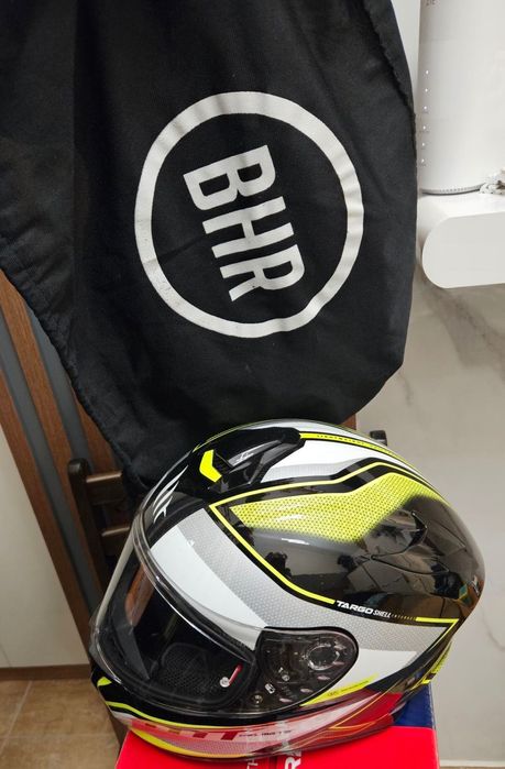 Мото каска MT Targo Shell Interact