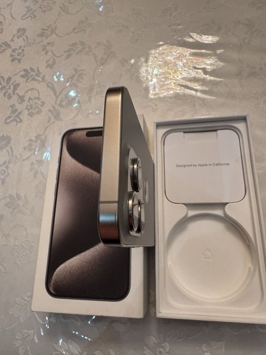iPhone 15 Pro Natural Titanium