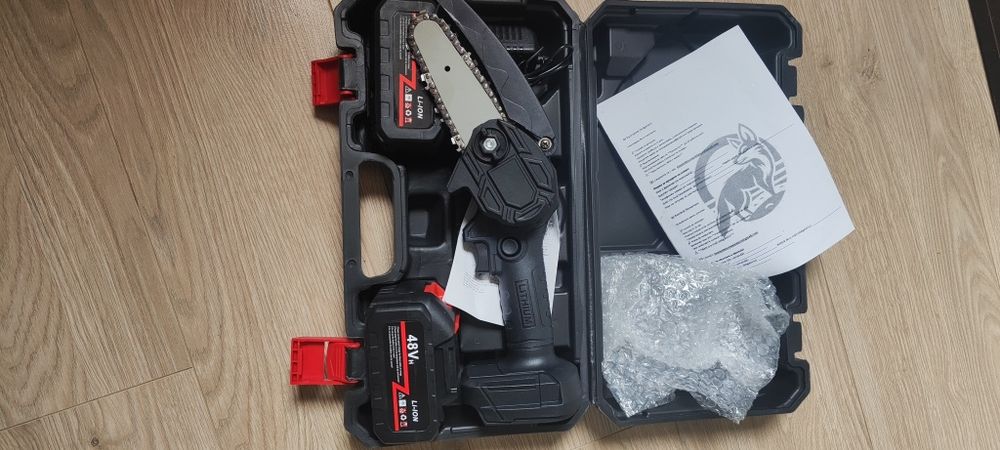 Клонорез с две батерии