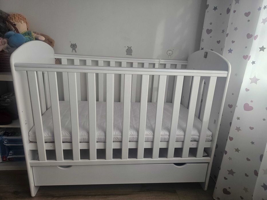 Бебешко/детско бяло легло