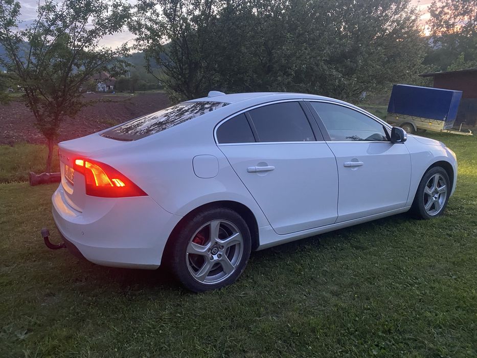 VOLVO S60 2012 — imagine 2