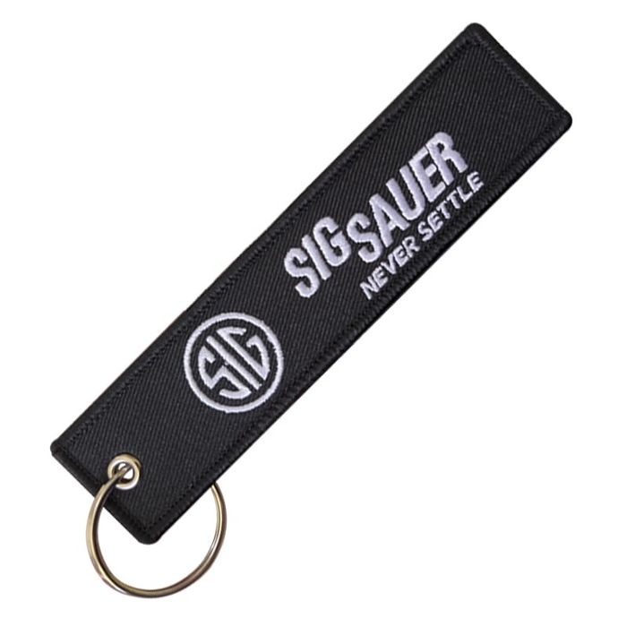 Brelocuri pentru pasionați - Glock, H&K, Sig Sauer - Un detaliu care f