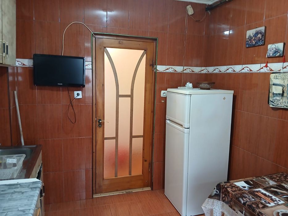 Închiriez apartament