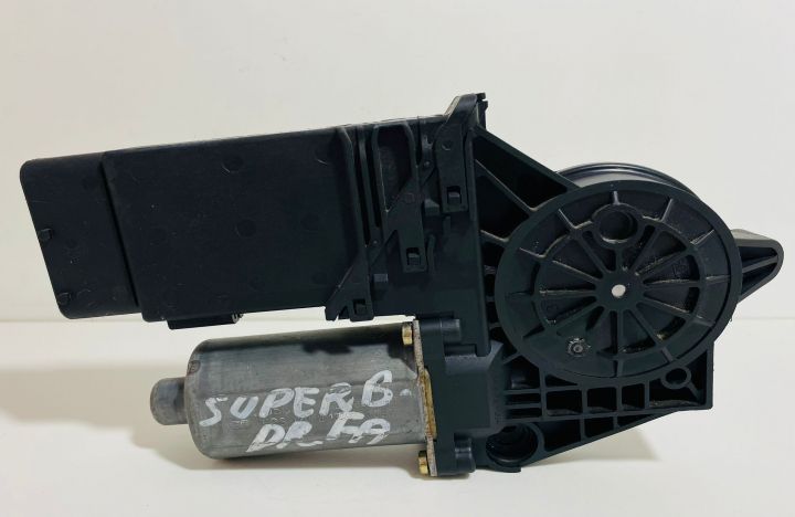 Motoras macaara geam dreapta fata 105415301 Volkswagen VW Golf a 4-a