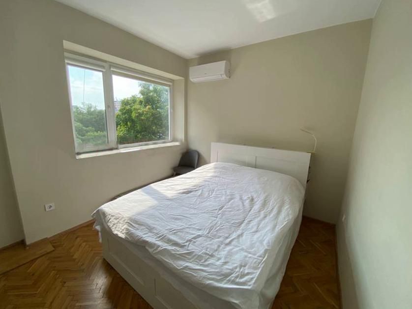 Дава се под наем Двустаен апартамент в Пловдив, Център - 60 кв.м за 450 € - Снимка #3