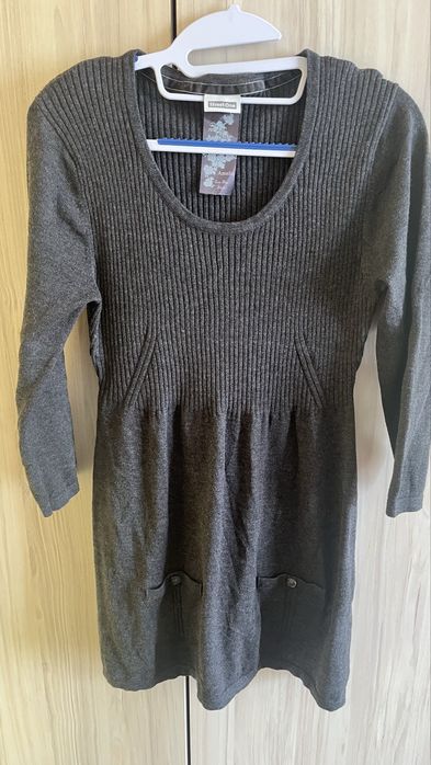 Гащеризон, син с V-образно  деколте и роклички