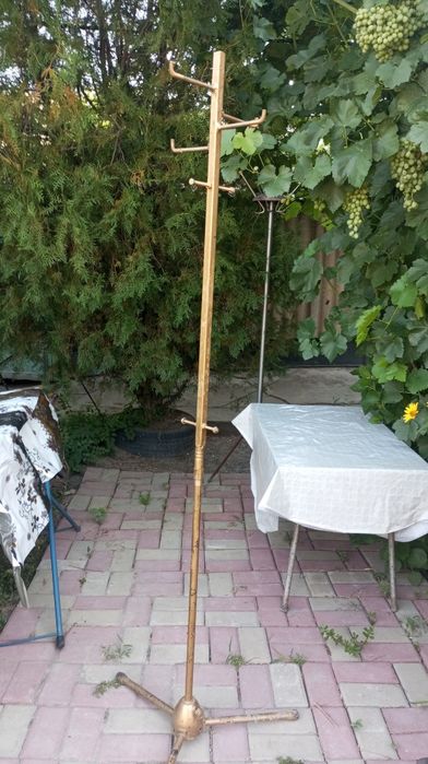 Вешалка напольная
