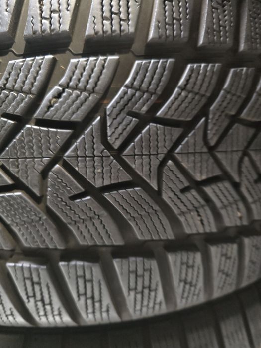 255 40 19 iarna audi a6 q3 bmw x3 vw tiguan mercedes volvo v90 jaguar