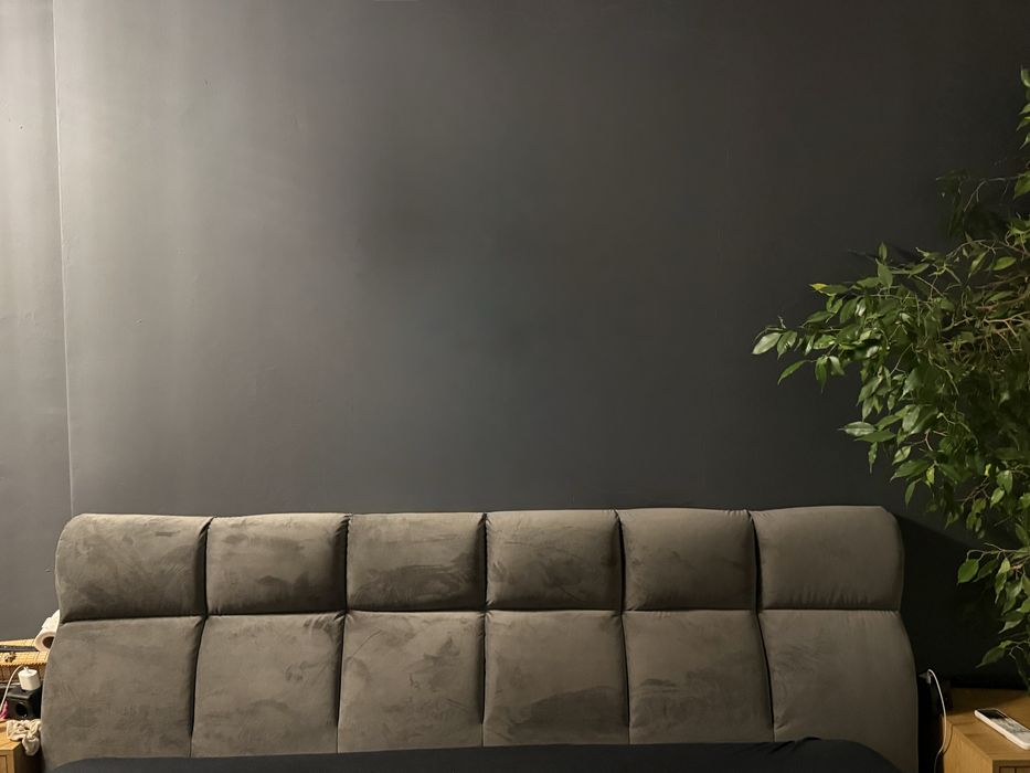 Тапицирана табла за Легло- сива с височина 100 см, ширина 200 см,