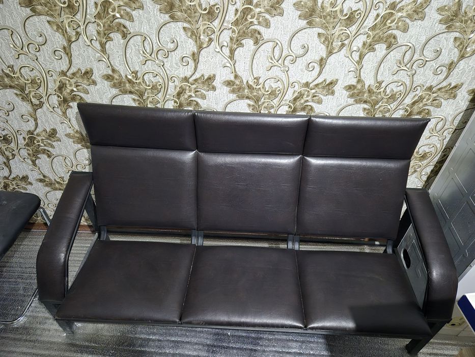 скамейка сотилади